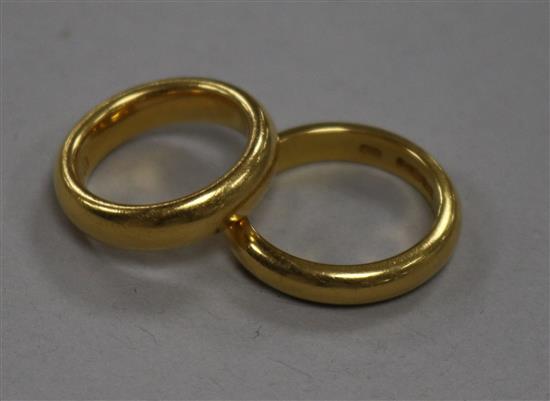 Two 22ct gold wedding rings, 19.5g gross